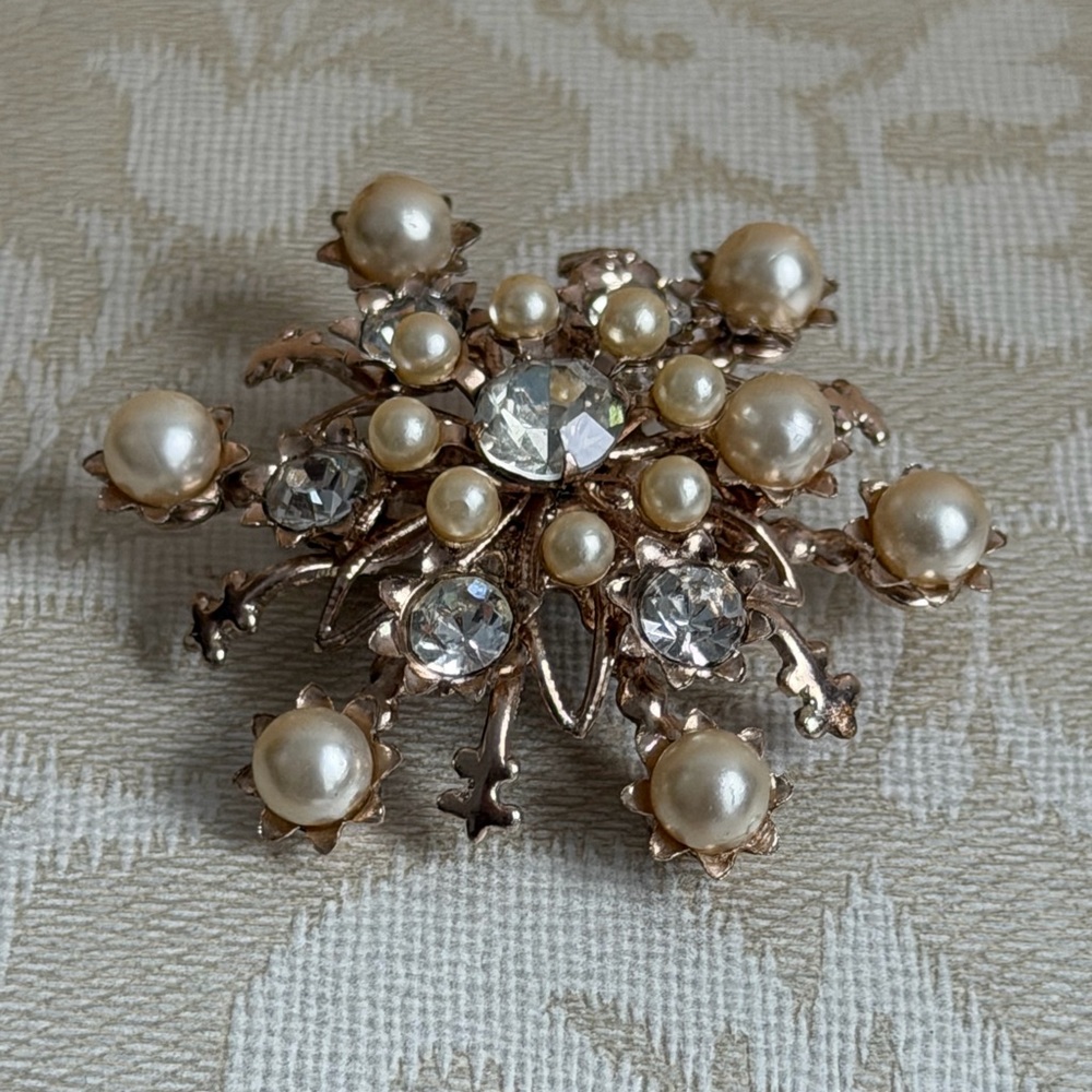 Vintage Pearl and Crystal Floral Brooch
